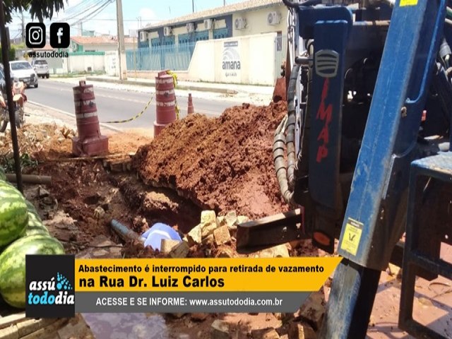 Abastecimento  interrompido para retirada de vazamento na Rua Dr. Luiz Carlos 