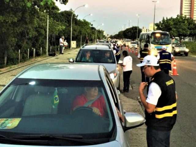 Taxa de Licenciamento vence essa semana para veculos com placa final 3 e 4