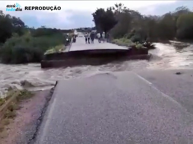 Parte da RN 117 entre Carabas e Olho dgua do Borges