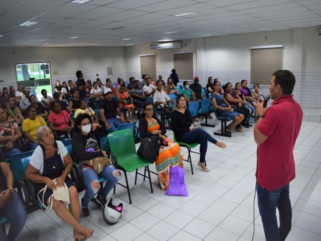 Pais dos novos alunos do IFRN em Ipanguau so recebidos no Campus    