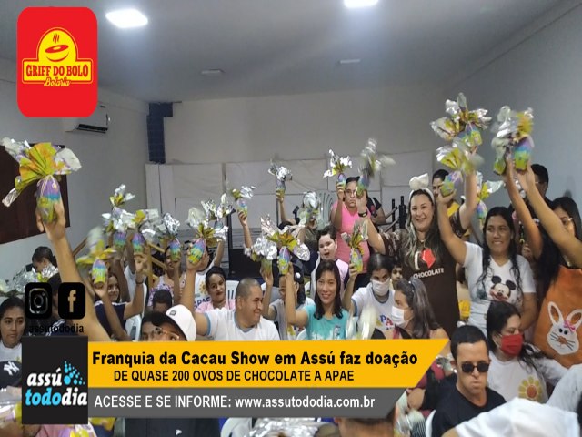 Franquia da Cacau Show em Ass faz doao de quase 200 ovos de chocolate a unidade local da APAE  