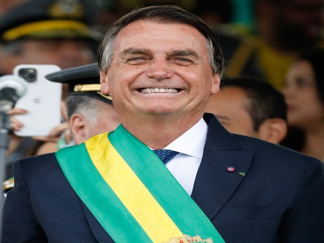 Com voto de Crmen Lcia, TSE forma maioria para tornar Bolsonaro inelegvel