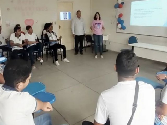 Uern abre portas para estudantes do ensino mdio conhecer seus cursos 