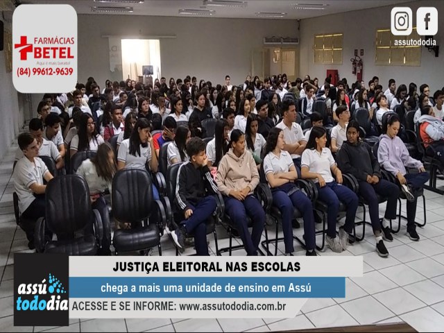 Projeto Justia Eleitoral nas Escolas chegou a mais uma unidade de ensino em Ass