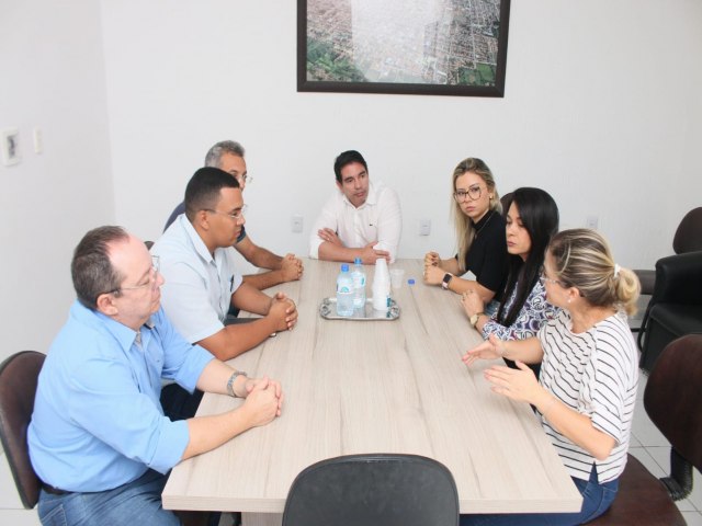 A obra de remediao do antigo lixo do Ass foi o tema central de reunio