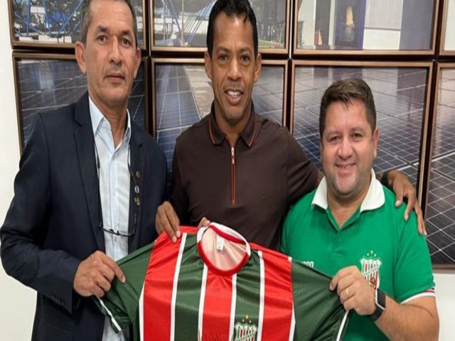 Baraúnas anuncia Marcelinho Paraíba como novo técnico da equipe para 2024