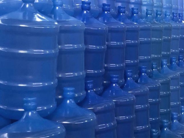 Lei será criada para regulamentar produção de garrafões de água mineral no RN