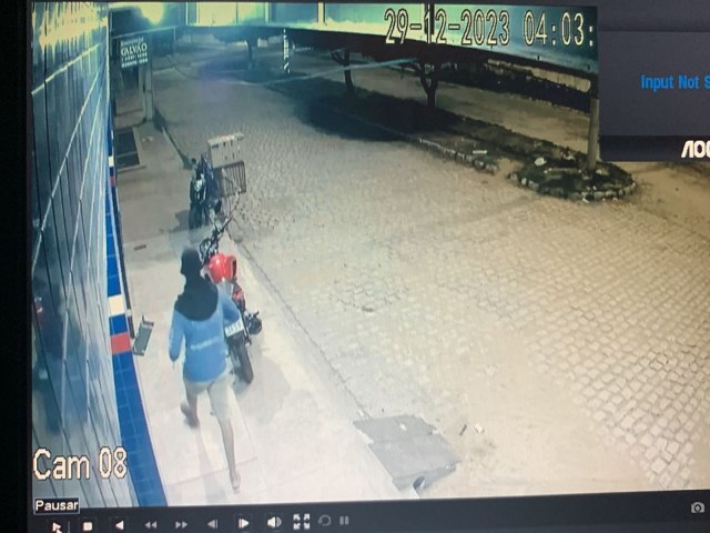 Homem roubou o cano de uma moto no bairro Novo Horizonte em Ass 