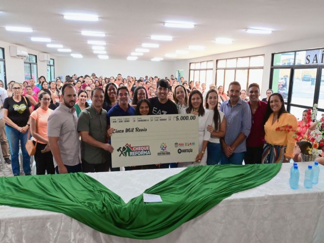 Prefeitura entrega mais 200 Cheques Reforma a Famílias do Assú