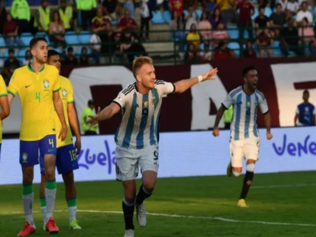 Brasil perde para Argentina e está fora da Olimpíada 2024 no futebol masculino 