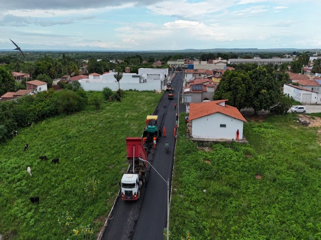 Prefeitura inicia obras de pavimentao asfltica no Feliz Ass 