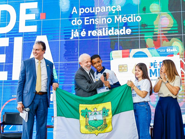 Programa P-de-Meia beneficia mais de 55 mil estudantes da rede estadual no Rio Grande do Norte 