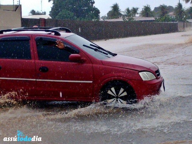 Inmet alerta para chuvas intensas em todo o RN