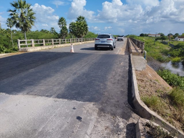 DER libera trfego na RN-041 e refora segurana de ponte na RN-118