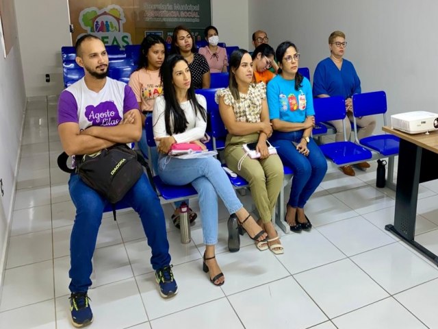 Secretaria de Assistncia Social em parceria com o Ministrio Pblico do Trabalho participou de capacitao sobre o Projeto Liberdade no Ar