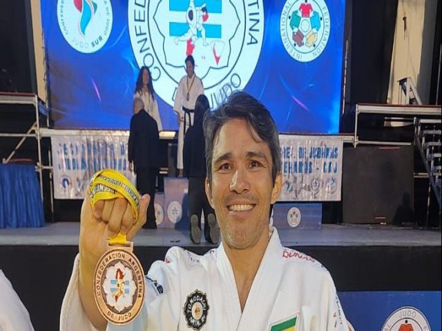 Raphael Keisuke conquista bronze no Sul-Americano Veterano de Jud