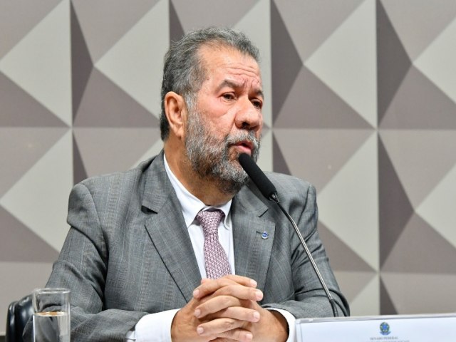 Ministro anuncia pente-fino em 800 mil benefcios temporrios do INSS