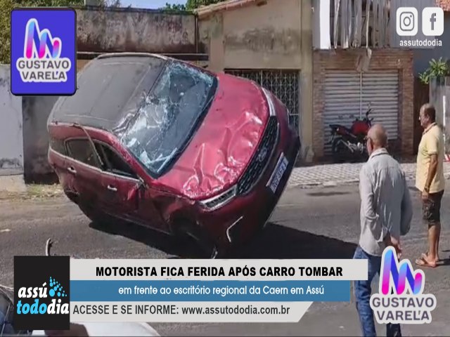 Motorista fica ferida aps carro tombar em frente ao escritrio regional da Caern em Ass