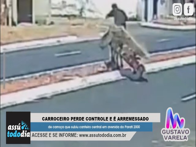 Acidente: Carroceiro perde controle e  arremessado de carroa que subiu canteiro central em avenida do Parati 2000