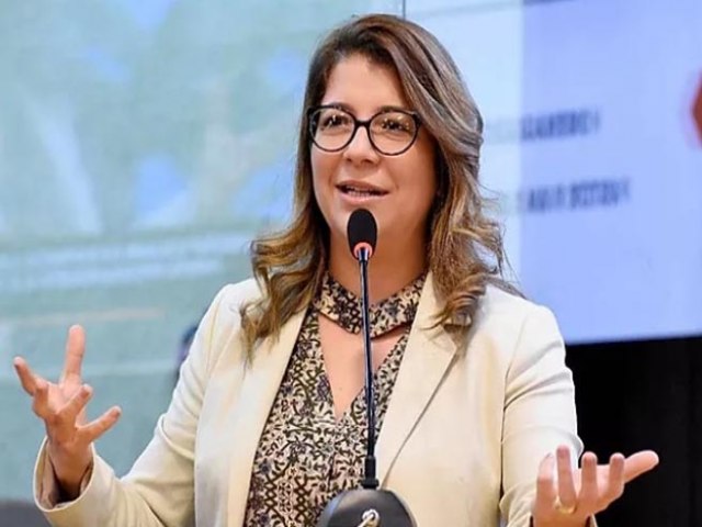 Karla Dickson, primeira suplente do Unio Brasil, voltar  Cmara dos Deputados