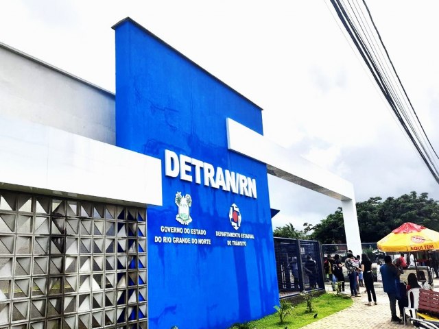 Detran alerta condutores que no quitaram a taxa de Licenciamento Veicular 2024