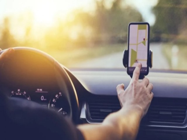 Ass�: Lei regulamenta servi�o de transporte passageiros por meio de plataformas digitais