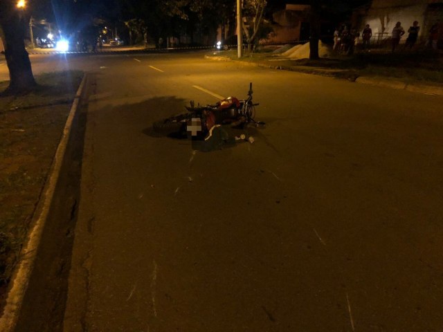 Motociclista que conduzia moto com registro de roubo morre em acidente