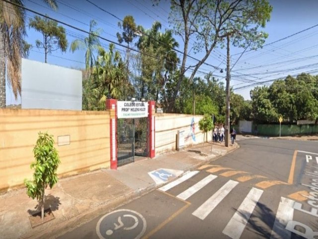 Atirador da escola de Camb  encontrado morto na priso