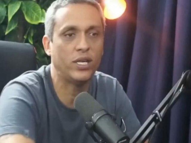 Silvio Almeida aciona PF, PGR e Cmara contra Gayer por fala racista, Psol e PDT pedem cassao