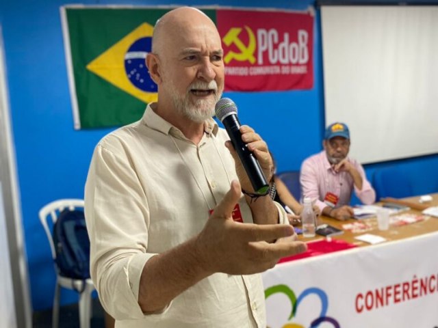 PCdoB lana Fbio Tokarski pr-candidato  prefeitura de Goinia