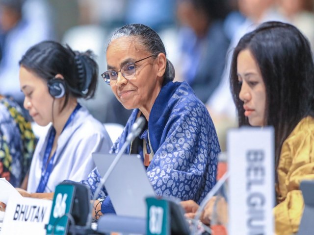 Marina Silva: Tirar o p do acelerador das energias fsseis  inadivel