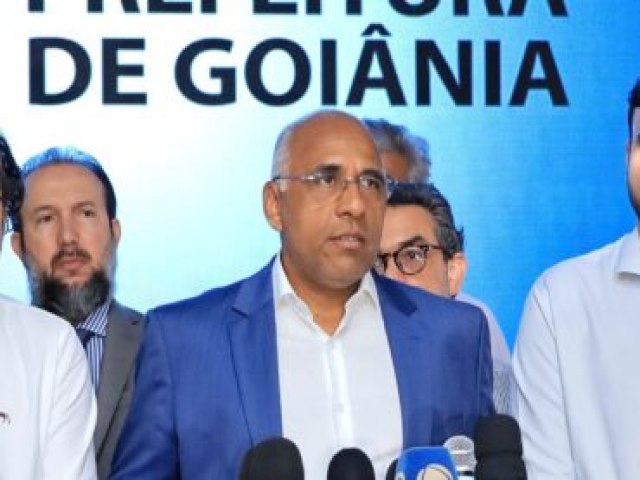 Prefeito determina afastamento da diretoria da Comurg