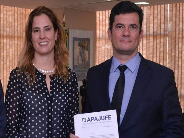 CNJ afasta juza Gabriela Hardt e trs desembargadores do TRF-4 envolvidos com a Lava Jato de Curitiba