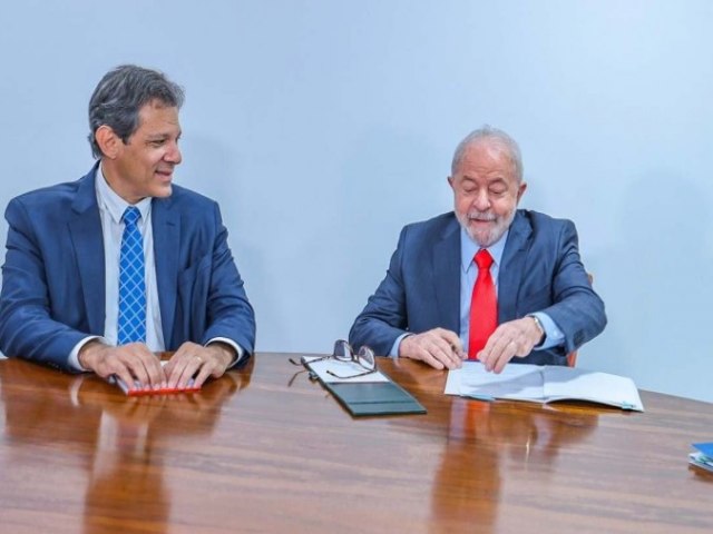 Lula pede que Haddad fale mais com o Congresso em vez de 