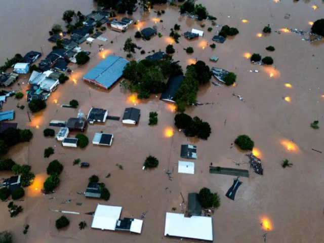 Barragem se rompe parcialmente na Serra Gacha no Rio Grande do Sul