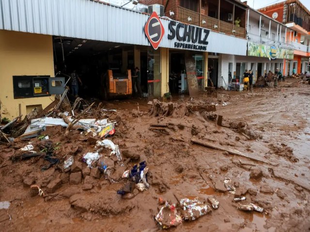 Pesquisa: Uma em cada 3 cidades brasileiras est suscetvel a inundaes, enchentes e deslizamentos de terra