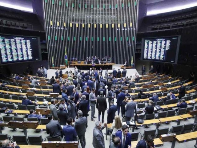 Congresso impe srie de derrotas ao governo em votao de vetos