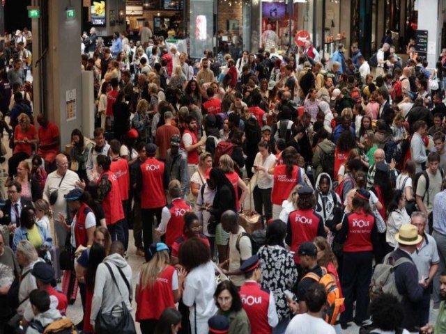 No dia da abertura das Olimpadas, trens so alvo de ataque coordenado em Paris