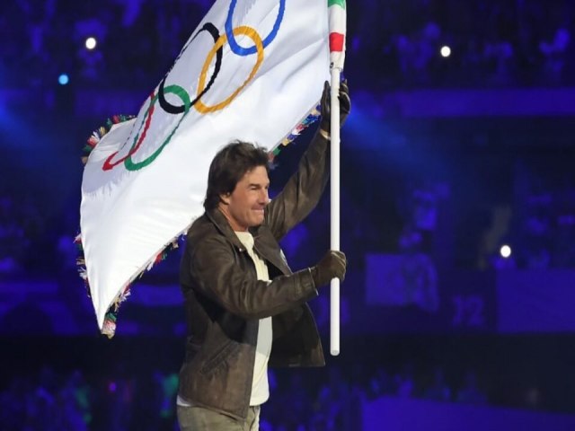 De rapel, Tom Cruise representa Los Angeles no encerramento da Olimpada de Paris 2024