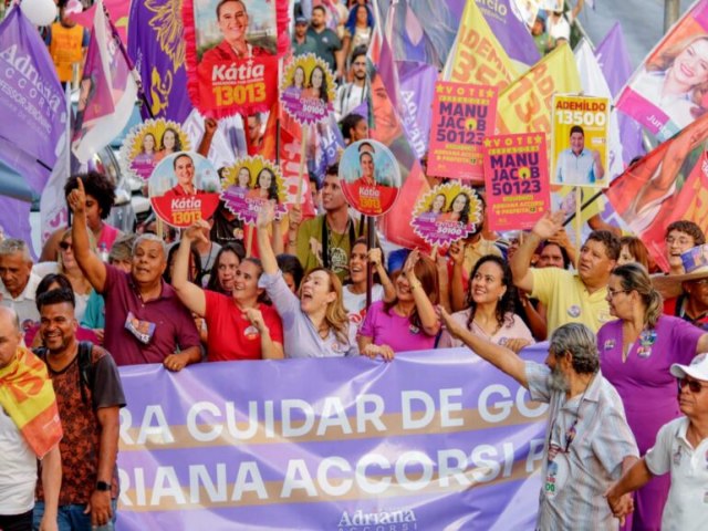 Adriana Accorsi promete revitalizao do Centro em grande \'caminhada lils\' na Avenida Anhanguera