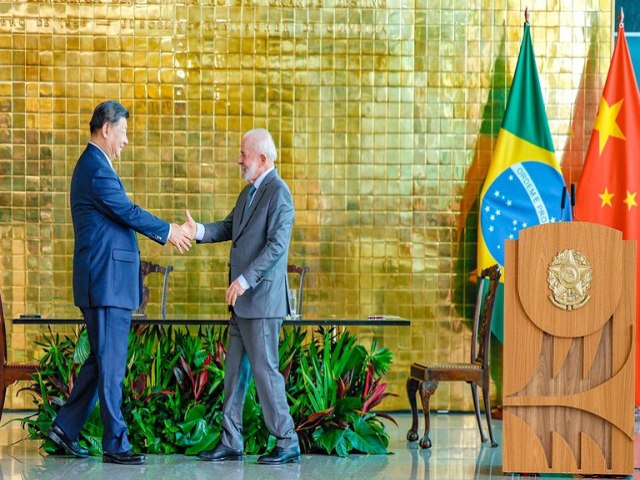 Brasil e China aliceram parcerias nas reas de satlites, infra-estrutura, tecnologia e finanas