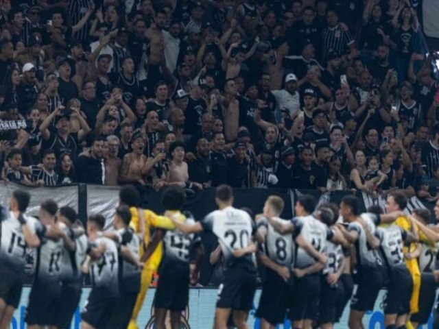 Vaquinha da torcida do Corinthians arrecada mais que o dobro da bilheteria em 48 horas