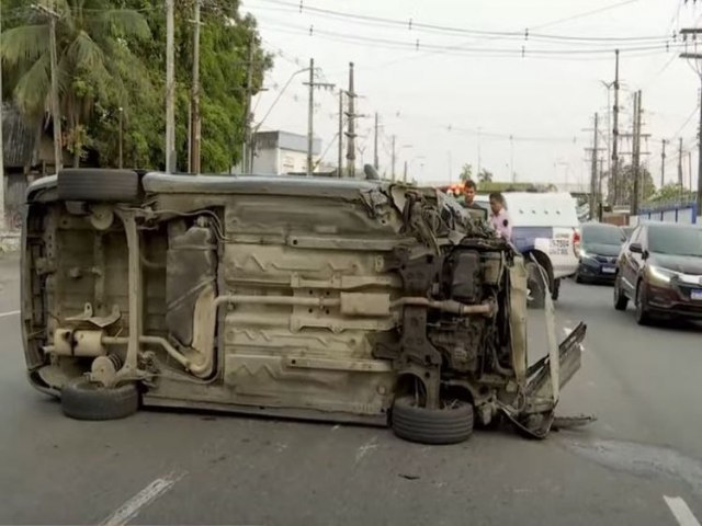 Idosa  atropelada durante grave acidente de trnsito em Manaus