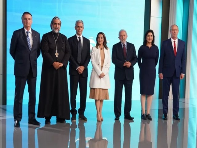 Debate presidencial  marcado por ataques e direitos de resposta