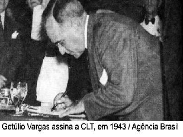 CLT de Getlio Vargas completa 80 anos