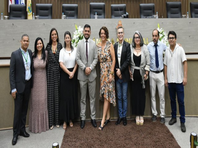 UEA  homenageada na CMM pela formao de professores indgenas