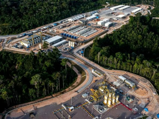 Indgenas exigem consulta sobre explorao de gs e petrleo no rio Amazonas