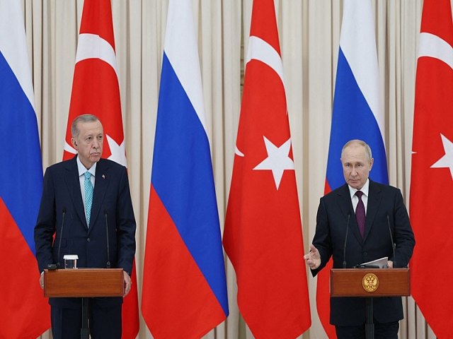 Putin e Erdogan se renem na Rssia em frustrada tentativa de retomar acordo de gros