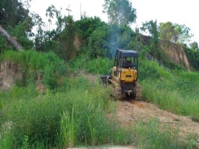 INFRAESTRUTURA INICIA TRABALHO NO LAGO DO URUAPIARA E DISTRITO DE AUXILIADORA