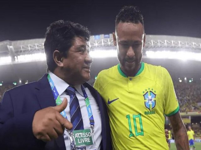 Neymar xinga presidente da CBF aps ser atingido por saco de pipoca durante partida contra Venezuela